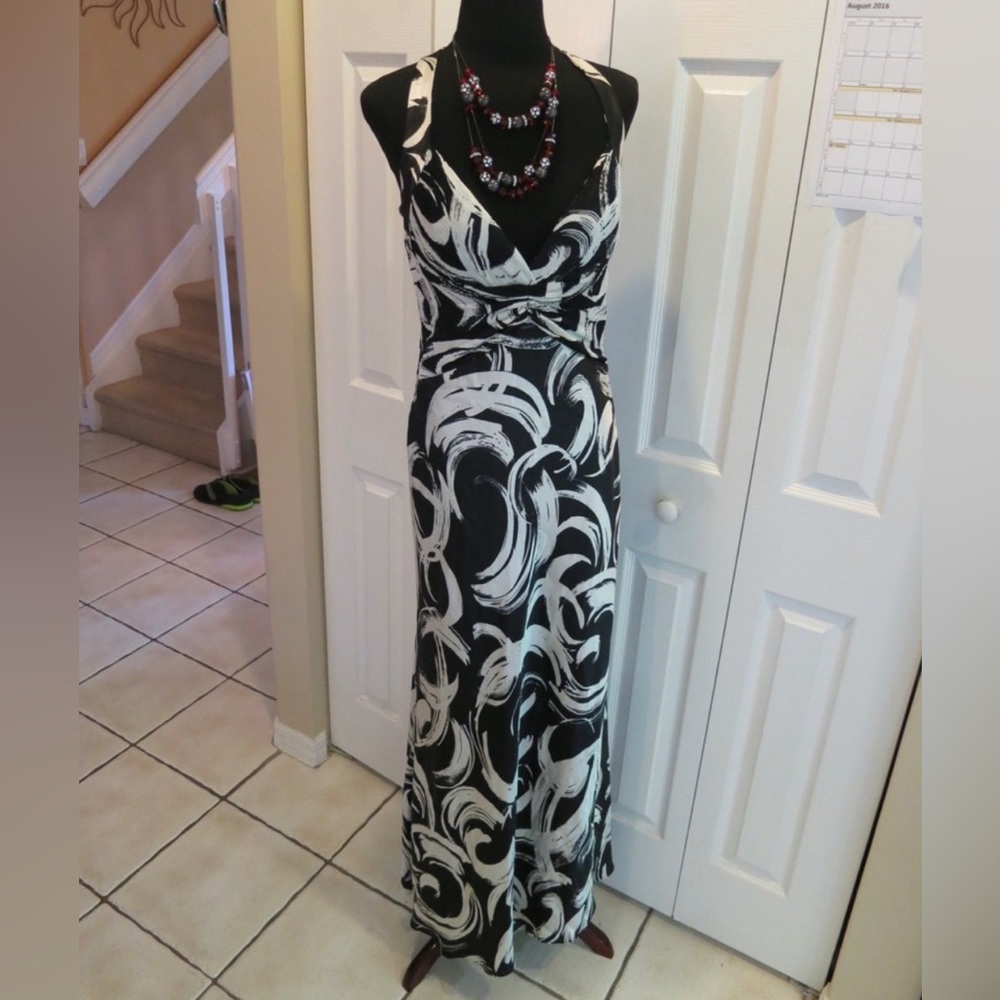 NWT Betsy Adam Long Black & White Halter Style Resort Casual Dress
